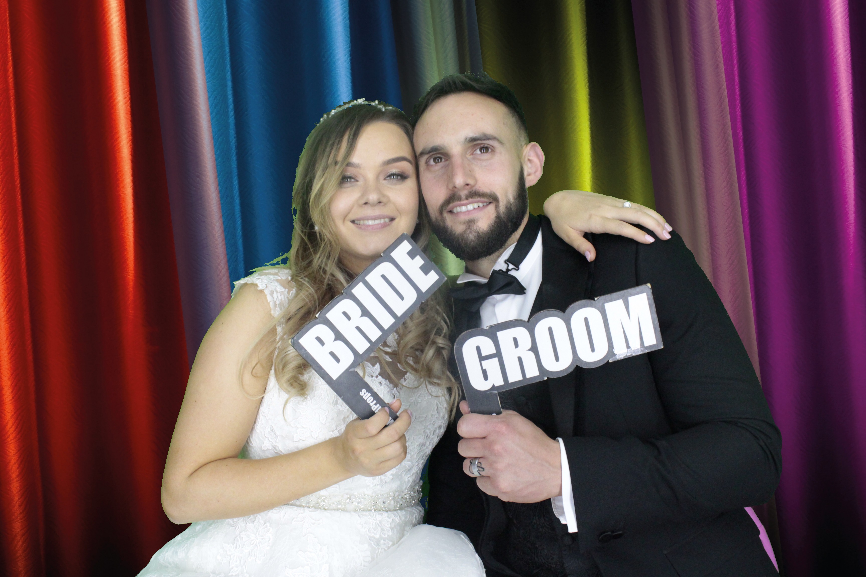 Mr & Mrs Hillier | View more photos from the event at gallery.myphotoboothexperience.co.uk/u/MyPhotoBoothExperienceLtd/Mr-Mrs-Hillier
